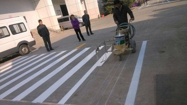 道路標(biāo)線
